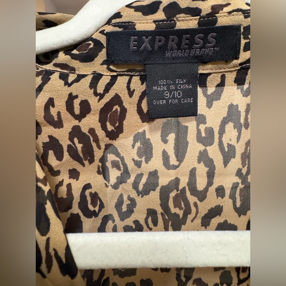 Express Vintage 90’s Leopard Print 100% Silk Blouse - Picture 9 of 9